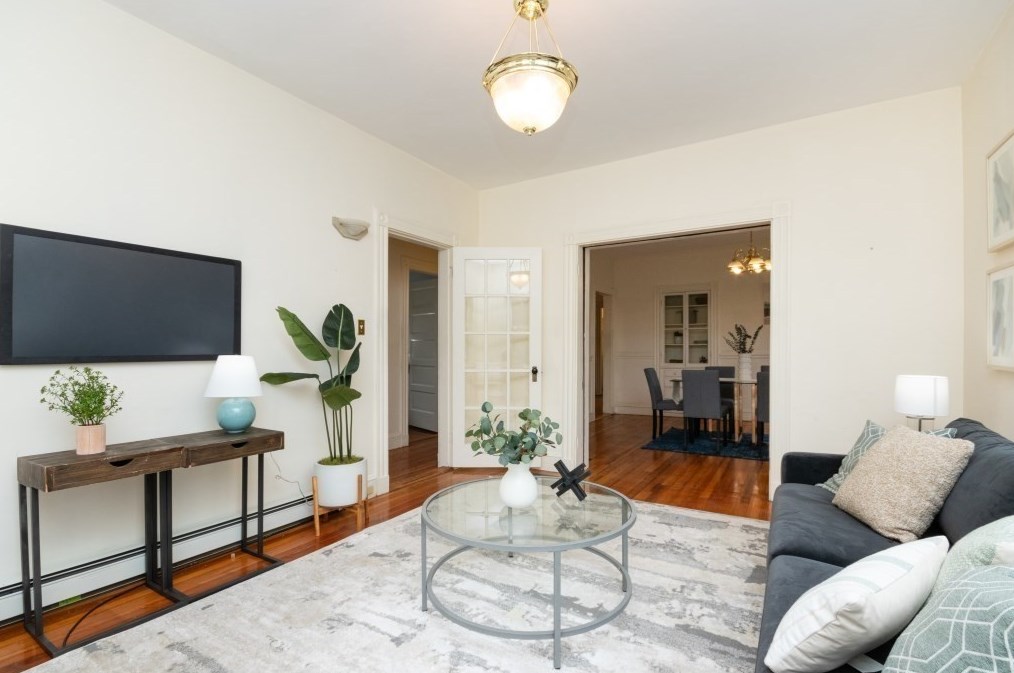 340 Central Ave, Milton MA  02186-2830 exterior