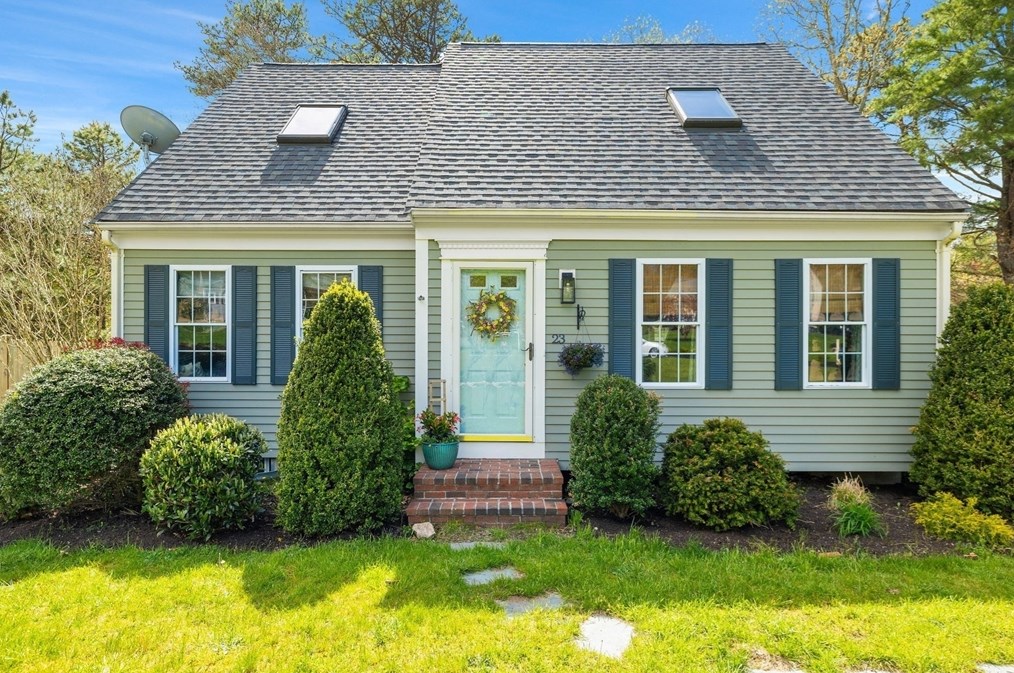 23 Deseret Dr, Bourne, MA 02532 exterior