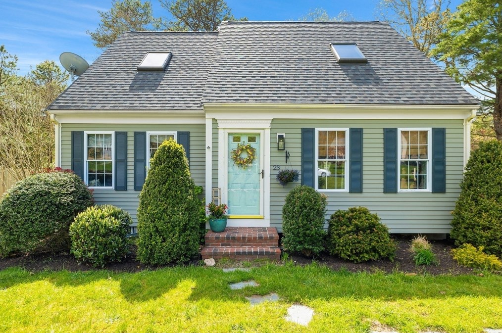 23 Deseret Dr, Bourne, MA 02532