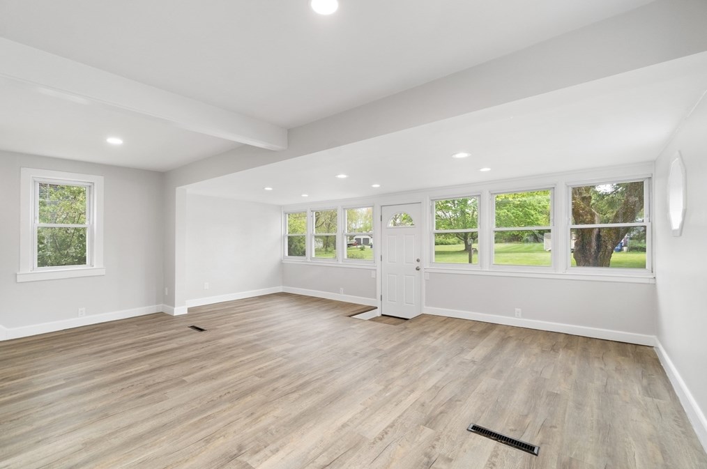 32 Quarry St, Seekonk MA 02771-5240 exterior