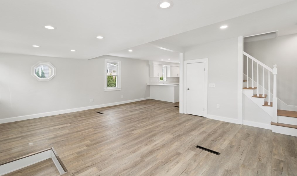 32 Quarry St, Seekonk MA 02771-5240 exterior