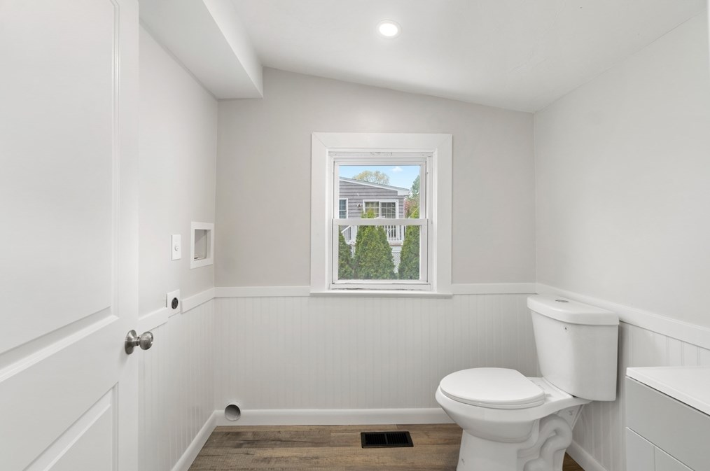 32 Quarry St, Seekonk MA 02771-5240 exterior