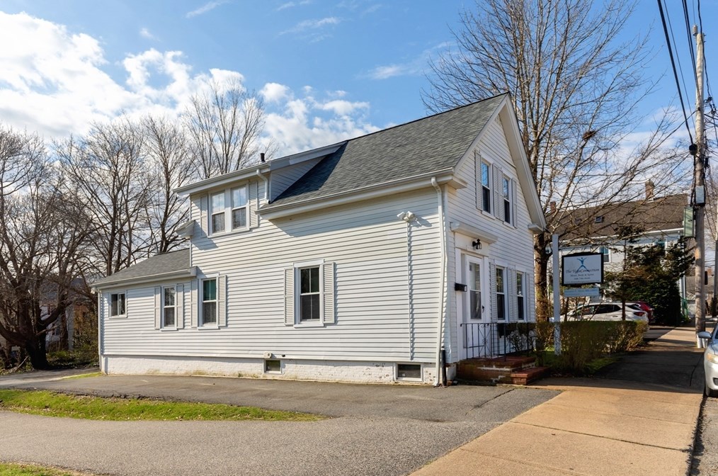 7 Fremont St, Plymouth, MA 02360