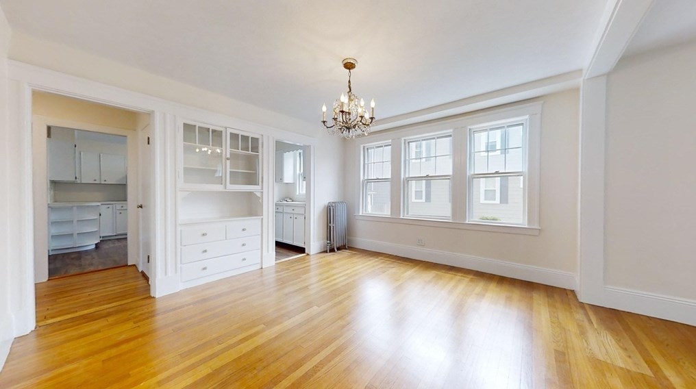 21 Kimball Rd, Watertown, MA 02472-3512