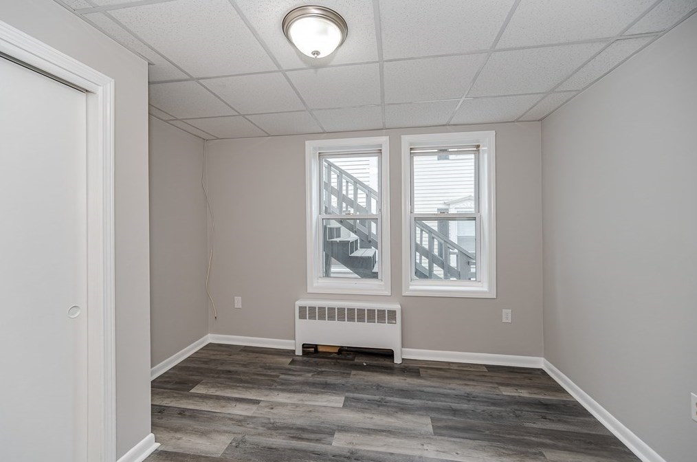 89 5 Ave, Lowell MA 01854-2335 exterior