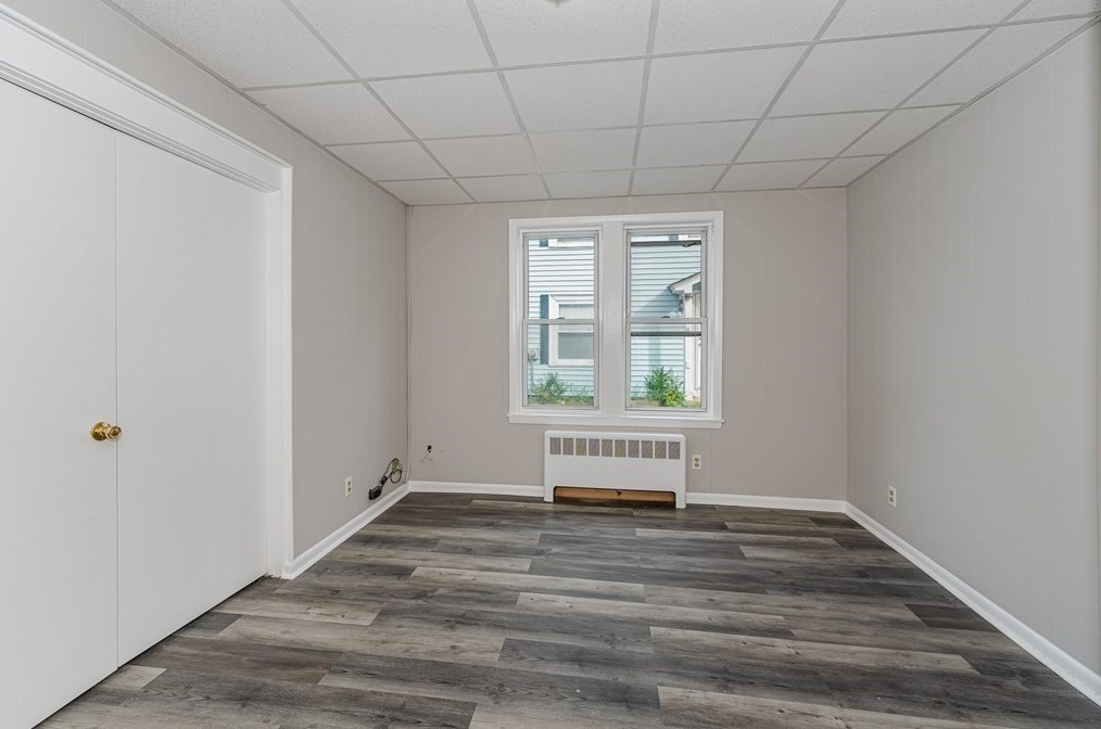 89 5 Ave, Lowell MA 01854-2335 exterior