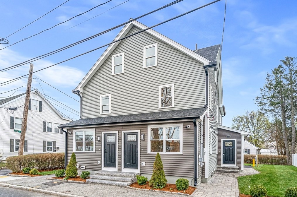 13 Conn St, Woburn MA  01801-5623 exterior