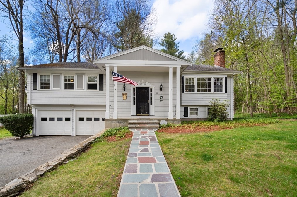 58 Birchwood Dr, Holden, MA 01520-1919
