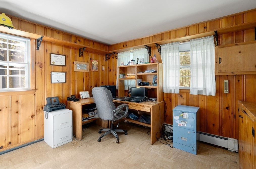 58 Birchwood Dr, Holden MA 01520-1939 exterior