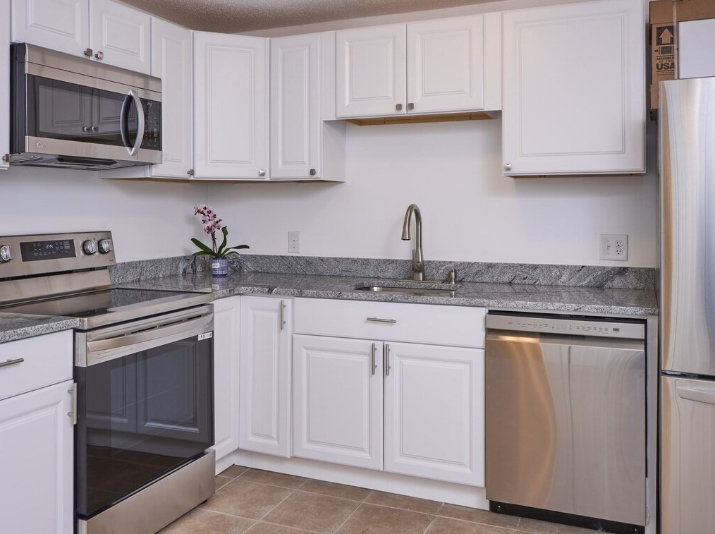 56 Edgeworth #22, Worcester, MA 01605