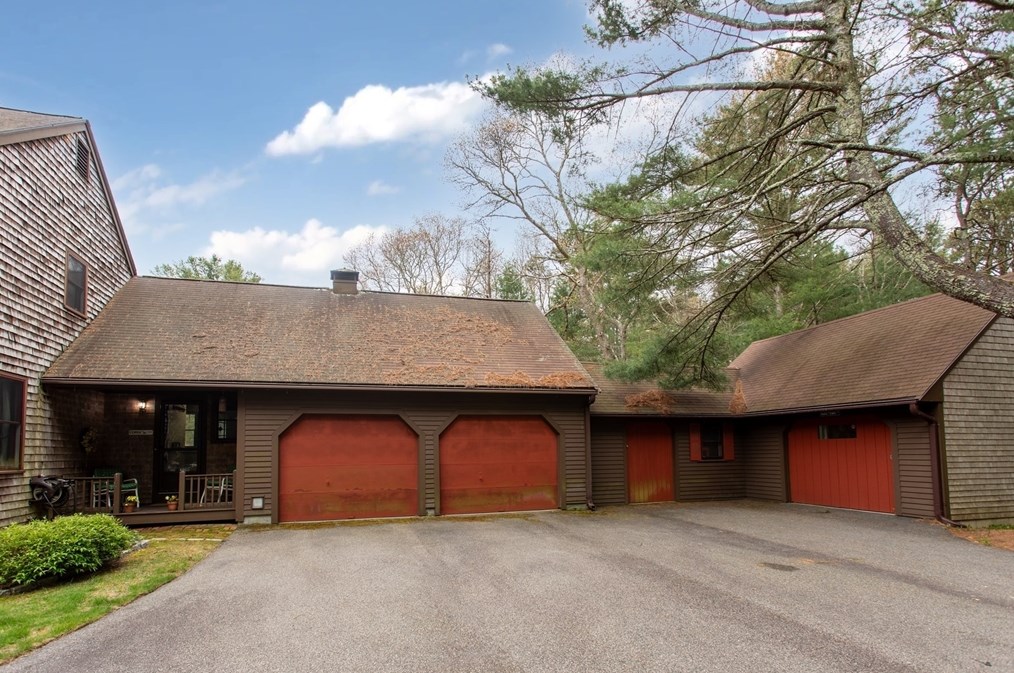 78 Halfway Pond Rd, Plymouth, MA 02360 exterior