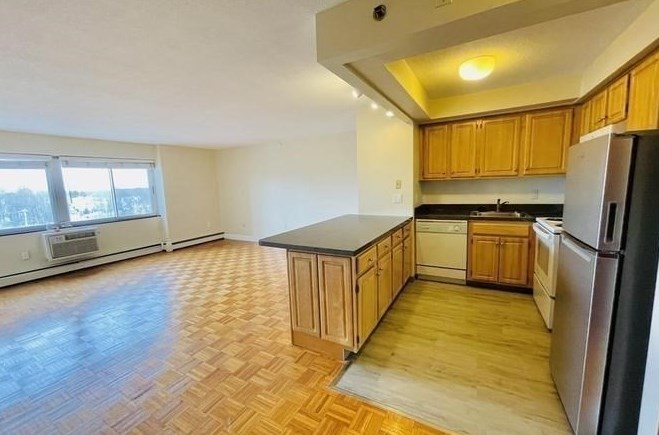 1025 Hancock St #5l, Quincy, MA 02169