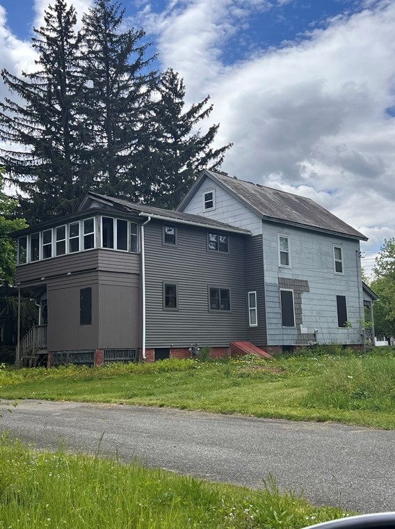 348 Elm St, West Springfield, MA 01089