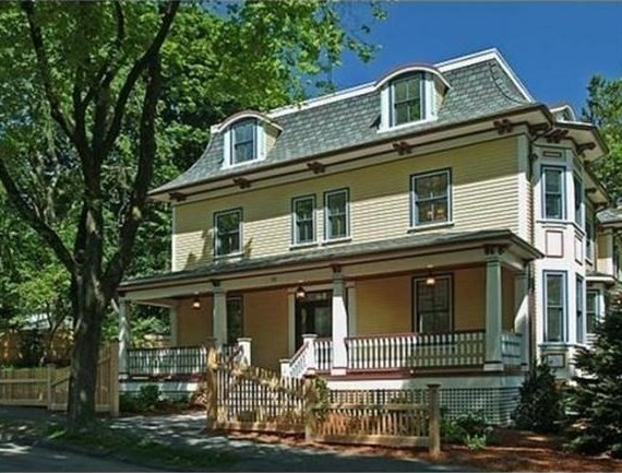 32 Chesley Rd, Newton MA  02459-1904 exterior