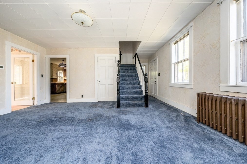 65 Gibbs Ave, Wareham MA 02571-1440 exterior