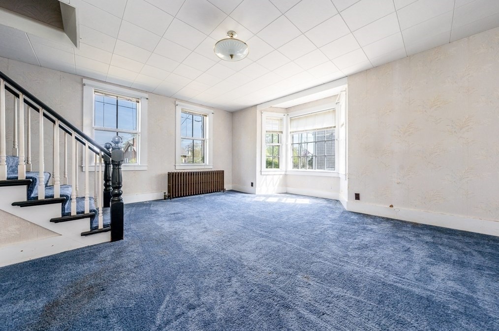 65 Gibbs Ave, Wareham MA 02571-1440 exterior