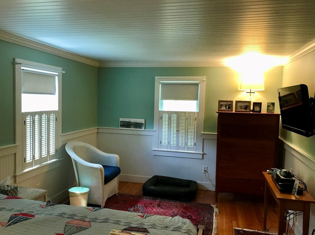 2604 Main St, Barnstable MA 02630-1029 exterior