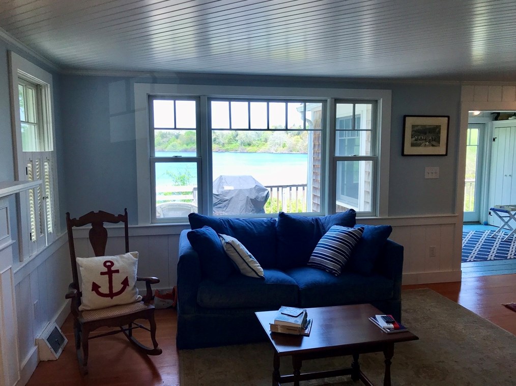 2604 Main St, Barnstable MA 02630-1029 exterior