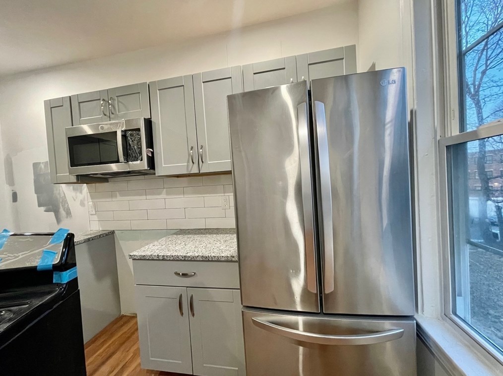 26 Almont St, Boston, MA 02126 exterior