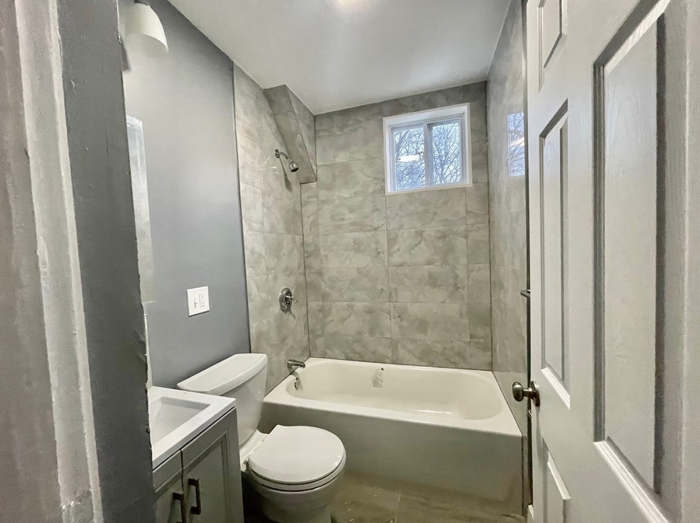 26 Almont St, Boston MA  02126-1417 exterior