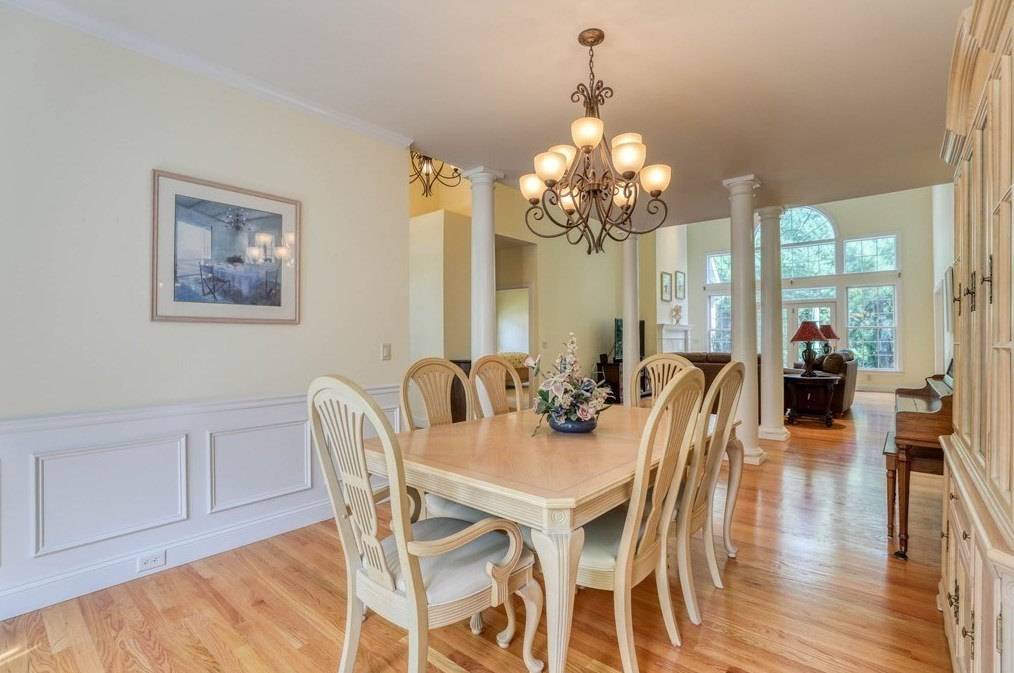 18 Whispering Wind Rd, Montgomery MA  01085-4381 exterior