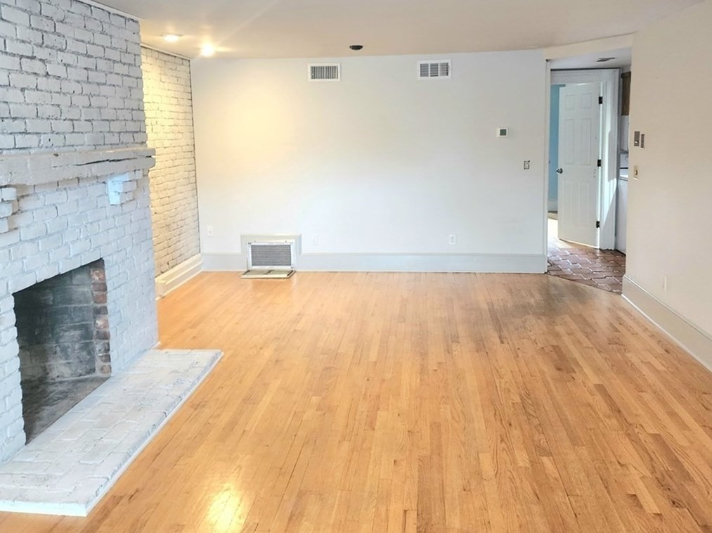 74 Temple St #1, Springfield, MA 01105