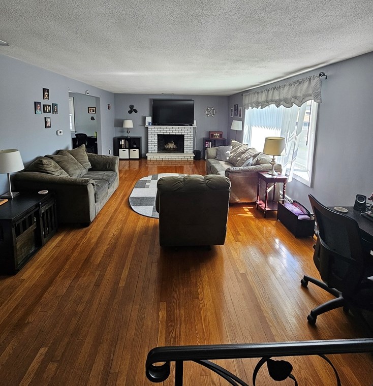 12 Sunset Dr, Swampscott, MA 01907 exterior
