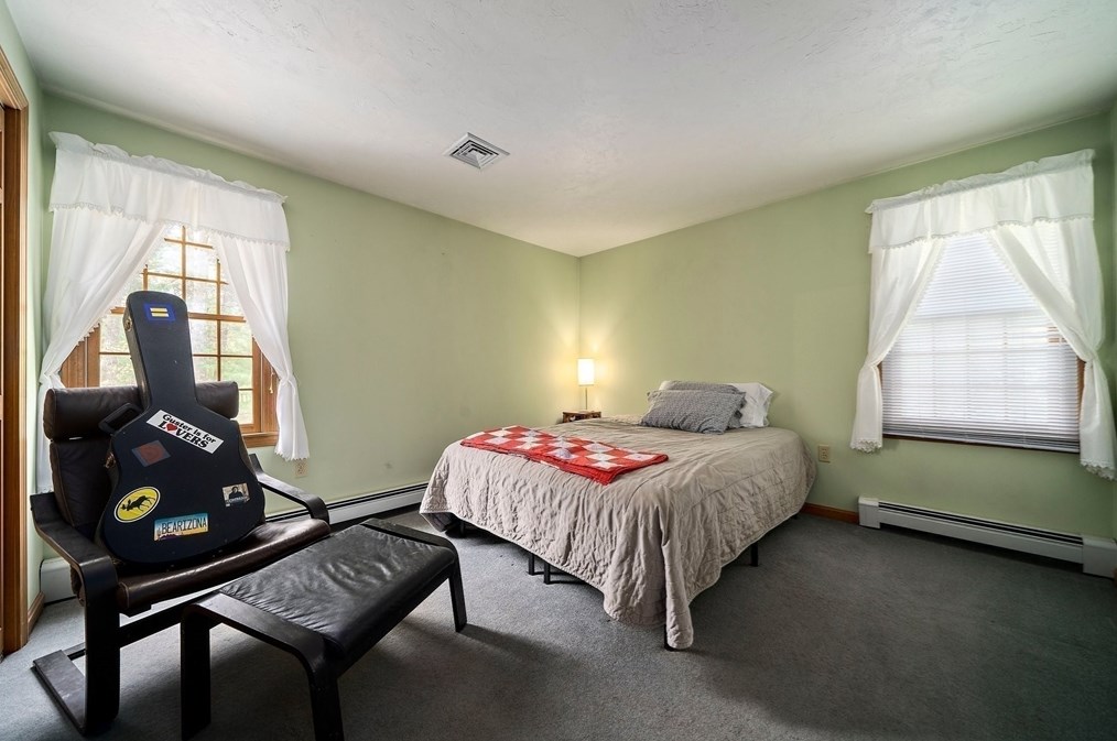 71 Nuthatch Ln, Taunton MA 02780-7150 exterior