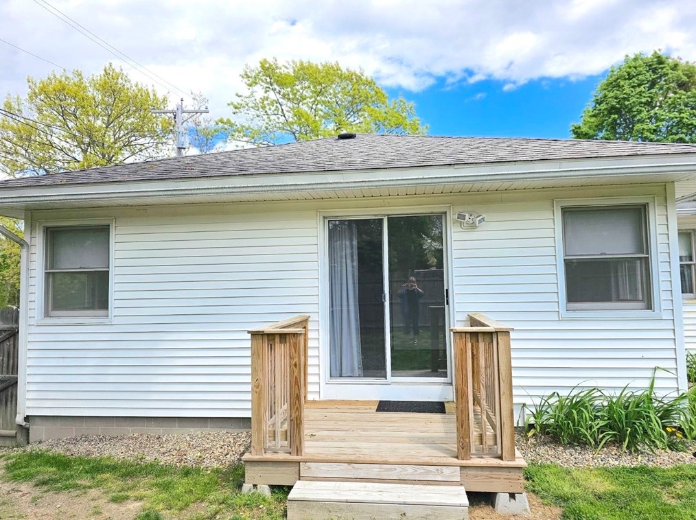 800 Osgood St, North Andover MA  01845-1813 exterior