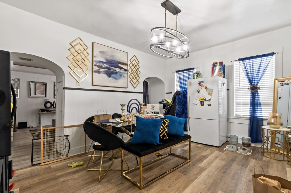 302 Sawyer St, New Bedford MA 02746-2052 exterior