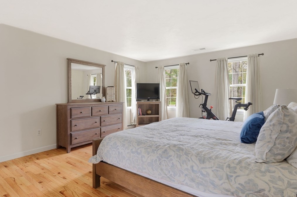 30 Walnut St, Millis MA  02054-1048 exterior