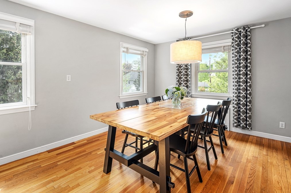 21 Linscott Rd, Hingham MA 02043-4717 exterior