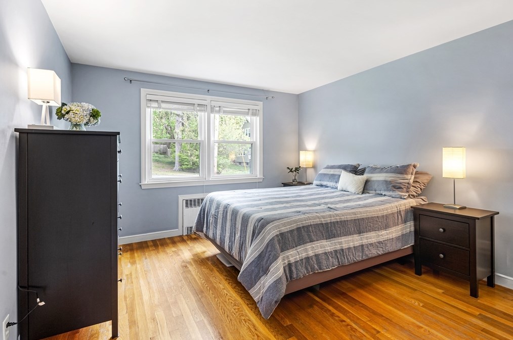 21 Linscott Rd, Hingham MA 02043-4717 exterior