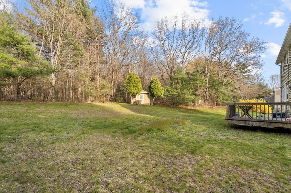 75 Bayberry Cir, East Bridgewater MA 02324-2968 exterior