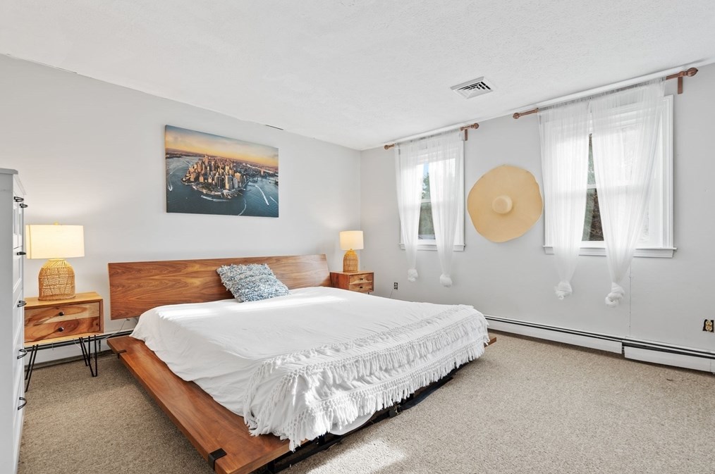 75 Bayberry Cir, East Bridgewater MA 02324-2968 exterior