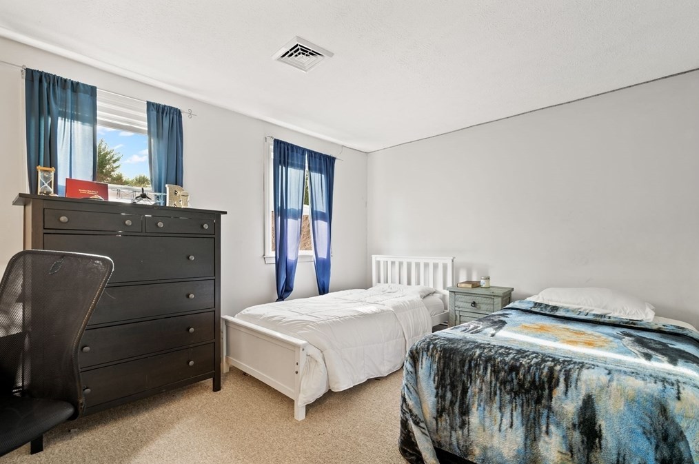 75 Bayberry Cir, East Bridgewater MA 02324-2968 exterior