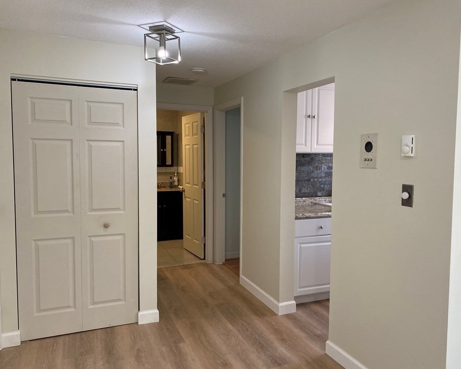 1208 Greendale Ave, Needham MA  02492-4629 exterior