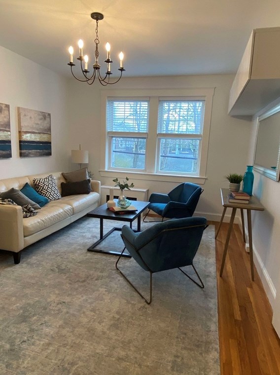 175 Kent St #4, Brookline, MA 02446