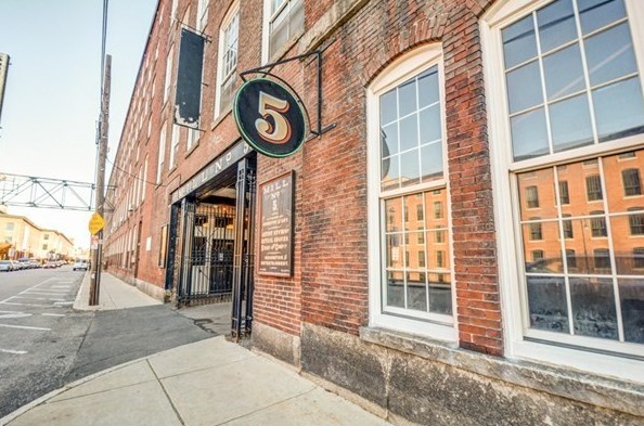240 Jackson St #631, Lowell, MA 01852