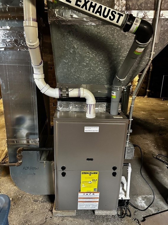 44 Highland Ave, Greenfield MA 01301-3605 exterior