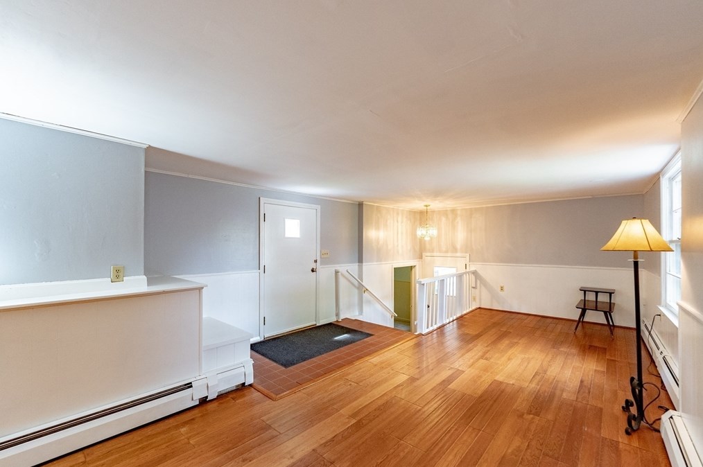 44 Highland Ave, Greenfield MA 01301-3605 exterior