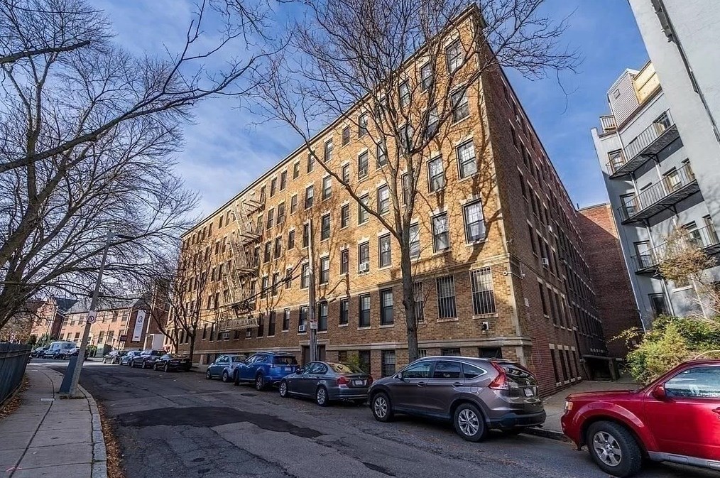 116 Riverway #99, Boston, MA 02215