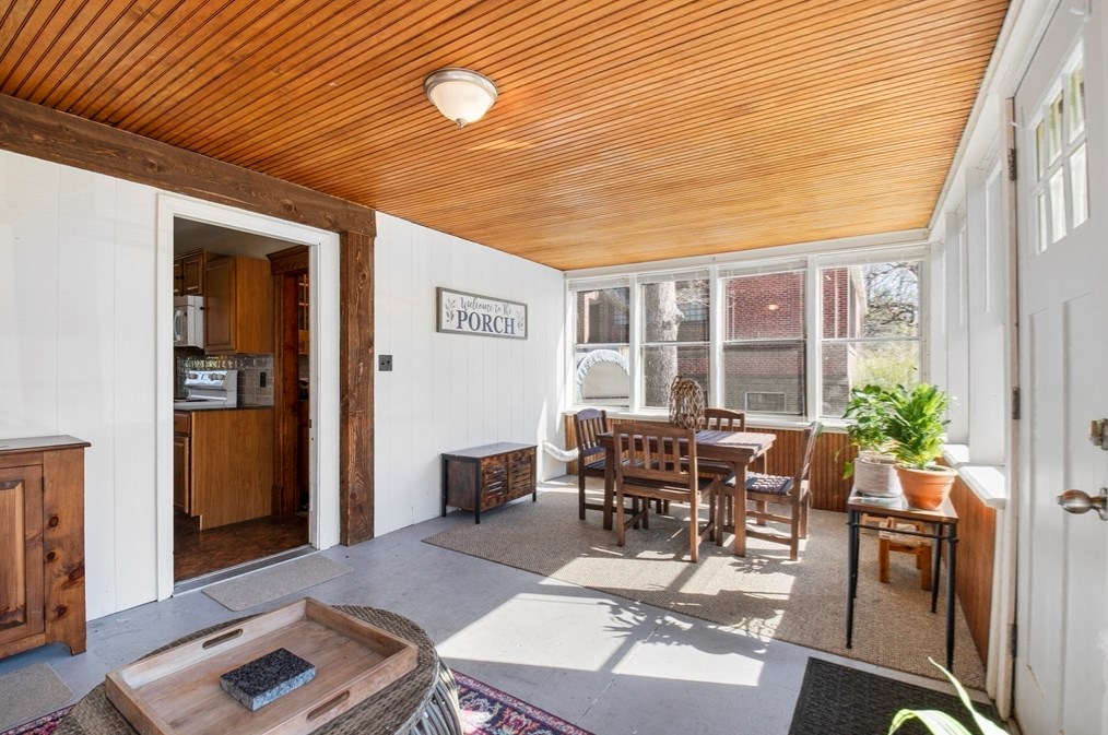 300 Sanders St, Royalston MA 01331-2830 exterior