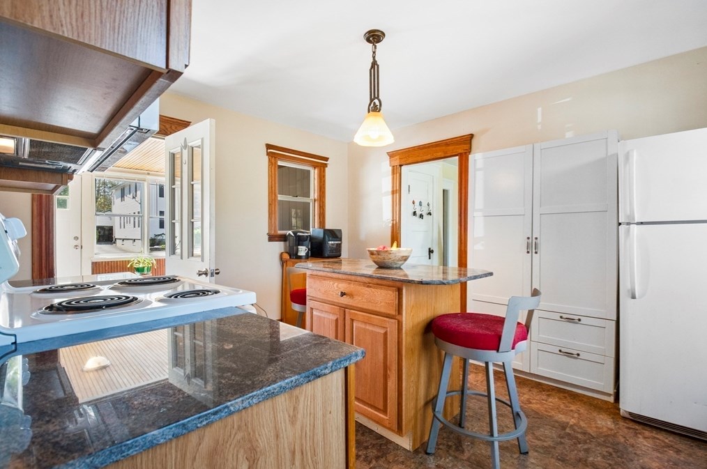 300 Sanders St, Royalston MA 01331-2830 exterior