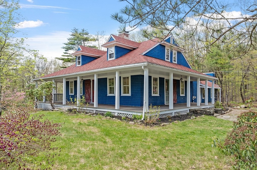 328 Old Dana Rd, Barre, MA 01005-9437