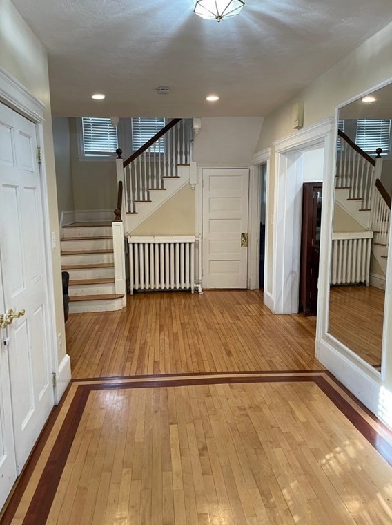 75 Wallingford Rd, Roxbury Xing, MA 02135 exterior