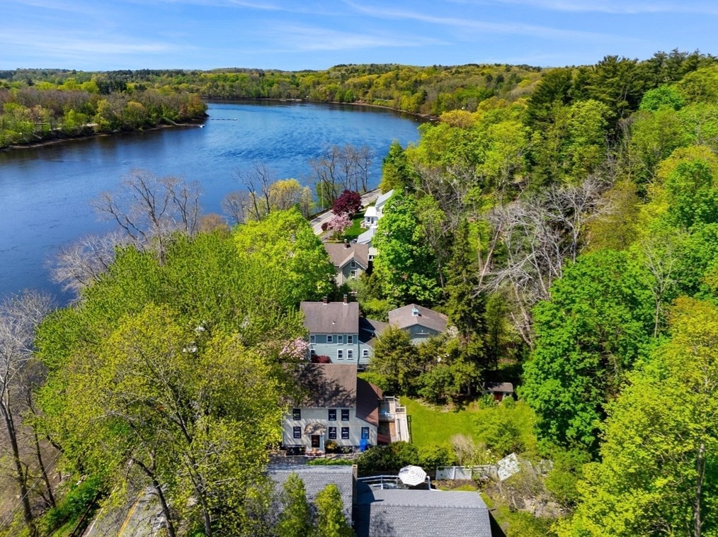 80 River Rd, Merrimac MA  01860-2317 exterior