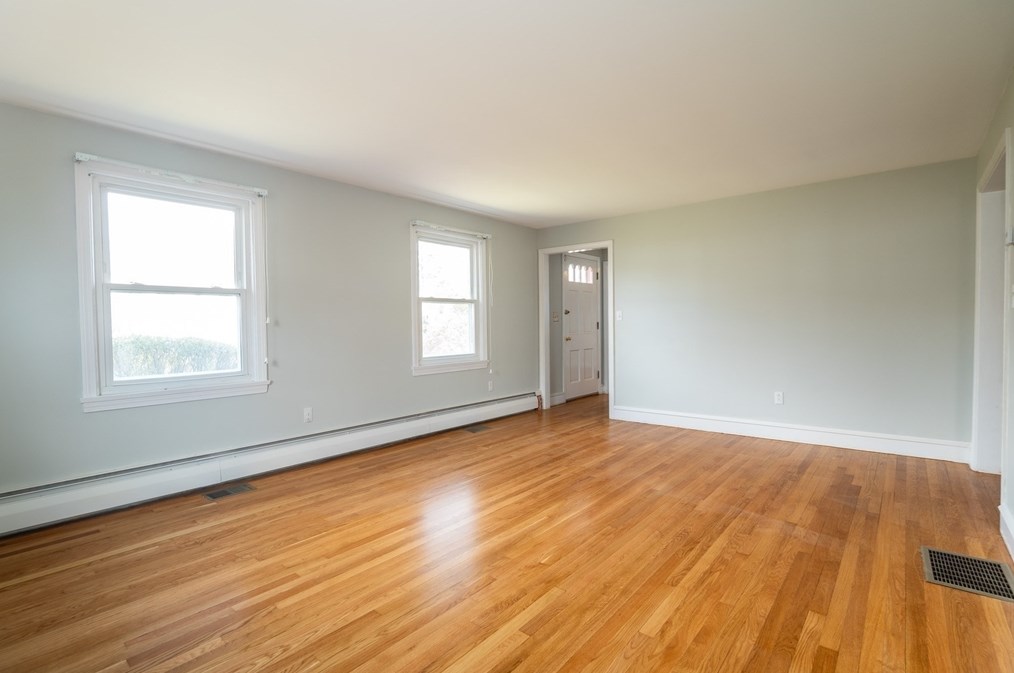 2 Blaney Cir, Seekonk MA exterior