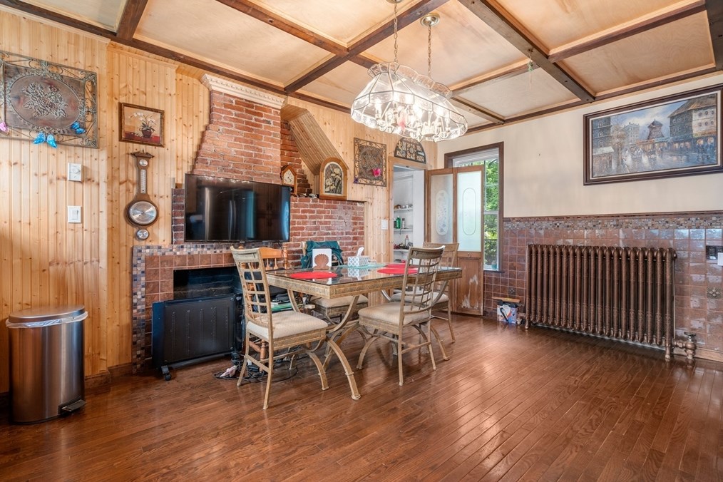 13 Park Ave, Natick MA 01760-2724 exterior