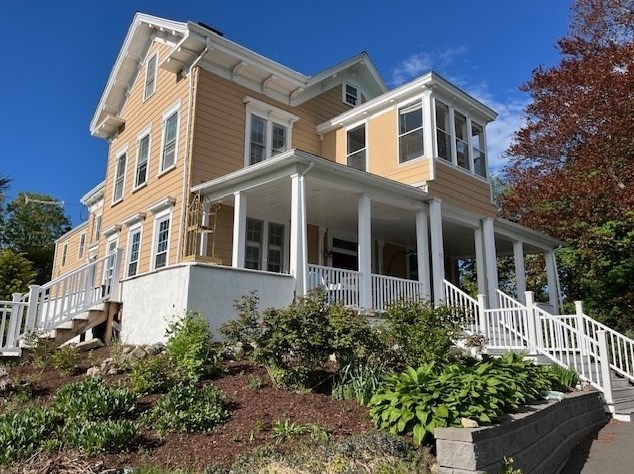 13 Park Ave, Natick MA 01760-2724 exterior